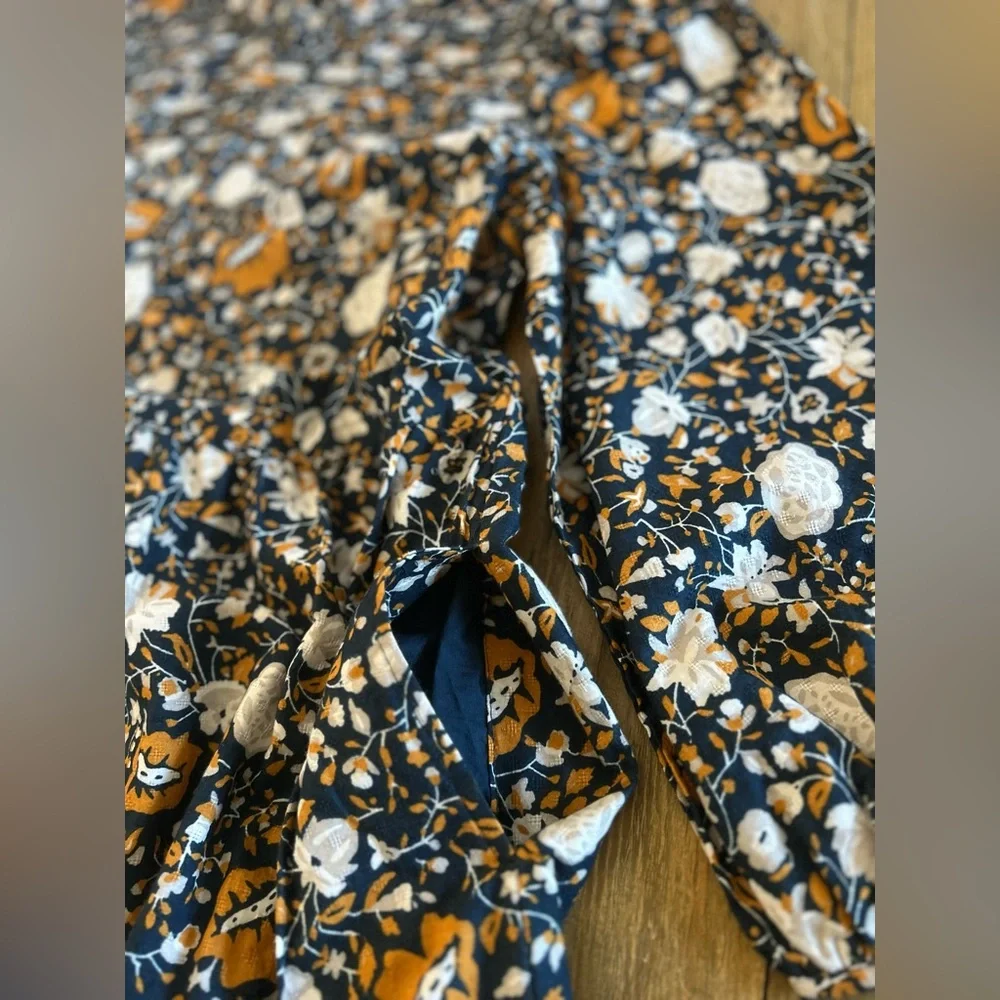 Universal Thread preloved excellent